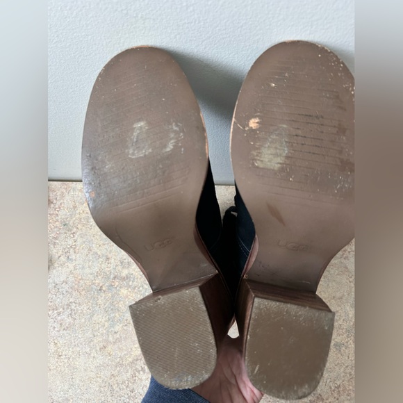 Ugg Jaxon Cuff Black Suede Genuine Shearling Stacked Wood 4” Heel Boots 9M - Picture 9 of 9